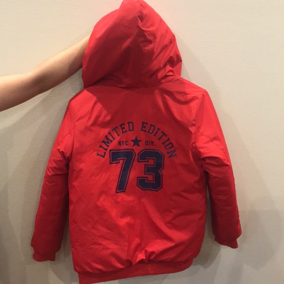 Limited edition red reversible puffer jacket for boy size 12 - Picture 2 of 5
